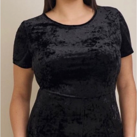Torrid Crushed Velvet - Picture 7 of 9